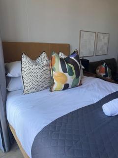 Executive Apartment at One Rosebank - 2