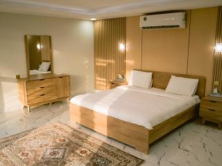 Palm Escape Farmhouse - By Seven Elements - 1