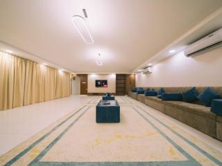 Palm Escape Farmhouse - By Seven Elements - 4