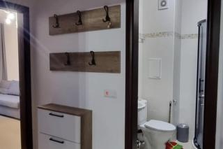 Apartment Sleeps 4 with Pools Access - Smart TVs - 5