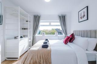 Driveway Stunning 3Bed Home In Sale Sleeps 7 - 1