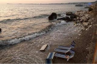 2 Bed Apt Sleeps 6 -Balcony - 5-Mins from seaside - 1