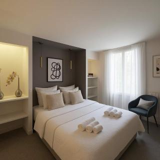 Elegant Parisian apartment near Pantheon - 8