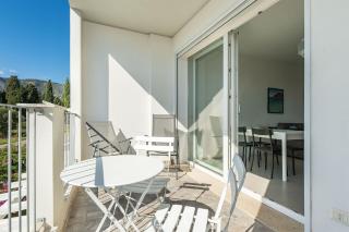 Modern & Bright 2BR Retreat with Balcony - 1