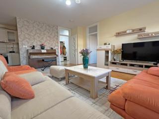 Comfy and Spacious Apartment in a Quiet City Area - 2