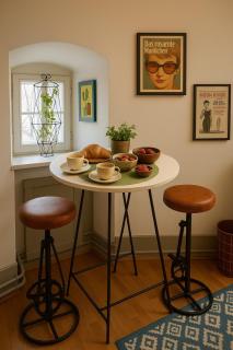 Vivez un conte de fée dans la pièce ronde d'une tour médiévale - 9