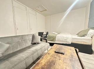 Spacious Double Room By Town Centre - 5