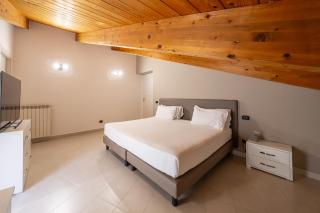 NAP Luxury Apartment - 9