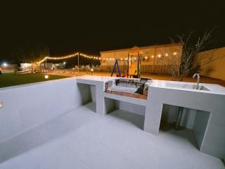 Hideout Farmhouse - By Seven Elements - 4