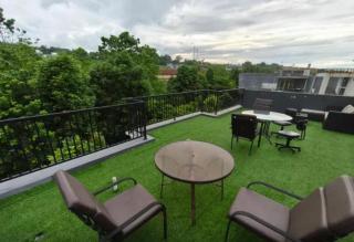 villa sentul city sewa harian kolam renang & rooftop - 0