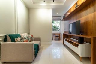 CurtaArpoador: Charmoso, arborizado, 5min praia - 6