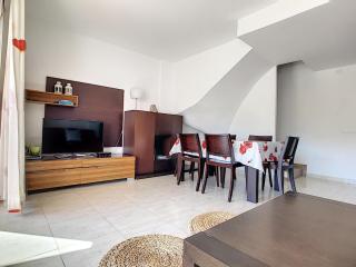 R164 Casa adosada con piscina comunitaria 3000m2 - 8