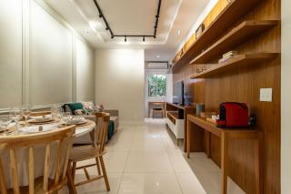 CurtaArpoador: Charmoso, arborizado, 5min praia - 2