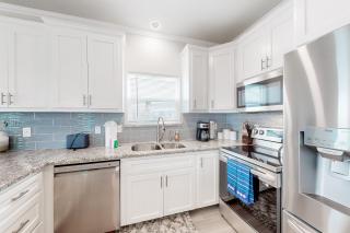 Luxury Steps to Beach Dog Friendly New Reno - 1