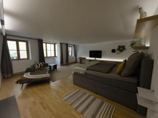 dengg down town studios - 3