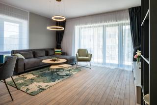 Spacious 2BR Apartment - with Balcony and View - 6