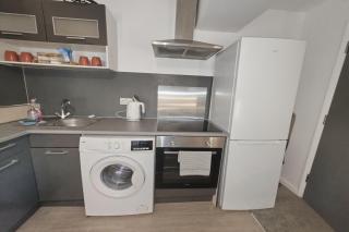 Cosy 1 Bedroom Flat Sleeps 2 Free Wi-Fi - 5