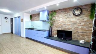 Apartment with Ocean View and Free Parking - 8