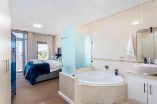 Chic 2BR Near BeachOcean Views Balcony by CTHA - 2