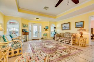 Steps to Beach Tropical Theme Pet Paradise - 6