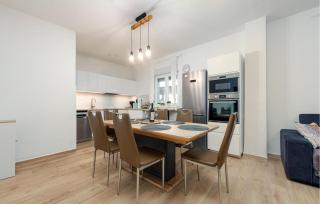 Four-Bedroom Holiday Home In Vrsi - Vrsi - 6