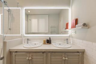 BC0VA001VA - Augustina - Via Augusta - 2