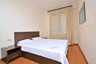 Premium apartment near Republic Square - 2