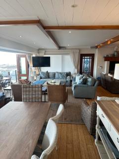 Woelwaters Beach Villa - 3