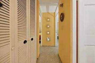 Jacuzzi Hideaway - 2