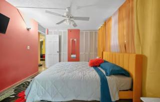 Jacuzzi Hideaway - San Juan - 0