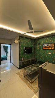 1 bed full apartment self check in - 0