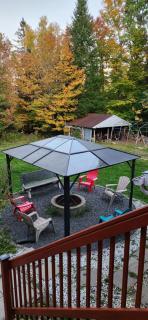 Havre de détente avec foyer et spa - Sainte-Lucie-de-Doncaster - 7