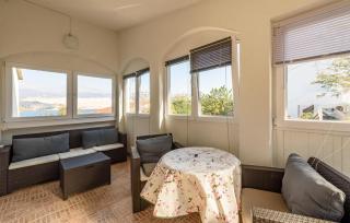 1 Bedroom Awesome Apartment In Pag - 8