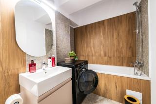 Crimson Heights - 2BR Apartment with balcony - 4