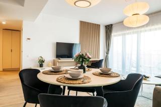 Scandinavian Chic 1BR Apartment - with Balcony - 8