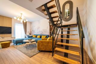 Panoramic Penthouse Views - Cozy 2BR Retreat - 8