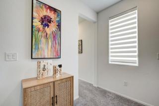 Discounted Monthly Beautiful Villa Near Strip - 1