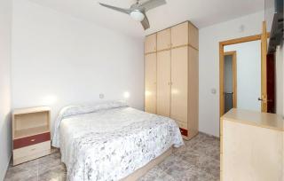 2 Bedroom Lovely Apartment In Vinaroz - 3