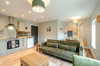 Stunning upper villa stay in the City! - 8