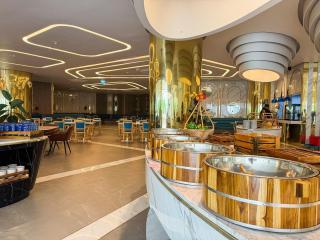 Luxury 5-star Duplex in La Vita Sea View - 4