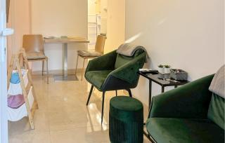 Gorgeous Apartment In Lovran With House Sea View - 4