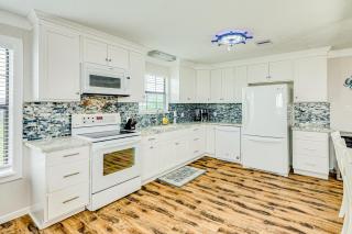 Ultimate Canal Front Game Room Boat Ramp - 1