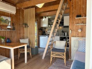 Cozy Small Holiday Home With Sea View - 8