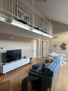 R Tulipano House - 2