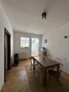 Vintage Apartment Old Center Alma - Brasov - 2