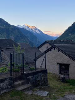 Waterfall House - Art and Design, Ski, Hike, Swim - 2