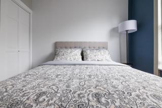 Ultimate Urban living at Centrally Located Apartments - 4