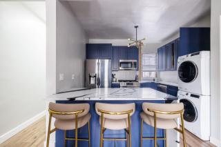 Ultimate Urban living at Centrally Located Apartments - 6