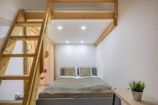 Budapest Central Pluto - 7