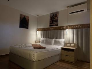 Nefertiti Royal Hotel - Cairo - 2